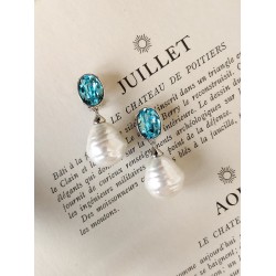 Traveller Clip Oorbellen - Hangers - Barok Parel - 20x17 mm - Wit - Kristallen - Blauw - Geplatineerd - 42x17 mm