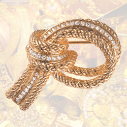 Grossé Brooch - Tresor - Gold Coloured - Crystals - Loop - Gold Plated - 4x3 cm