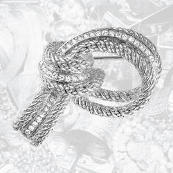 Grossé Brooch - Tresor - Silver Coloured - Crystals - Loop - Platinum Plated - 4x3 cm