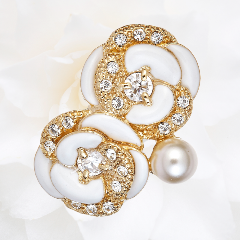 Grossé Clip-on Earrings - Blanc Camelia - Gold Plated - Pearl - Cream - Crystals - Flower - 18x22 mm