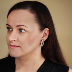 Traveller Clip-on Earrings - Hoop Earrings - Platinum Plated - White Resin - 25 mm - Silver Coloured - 157714