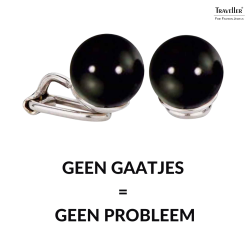 Zwarte parel clip oorbellen van Traveller, zilverkleurig