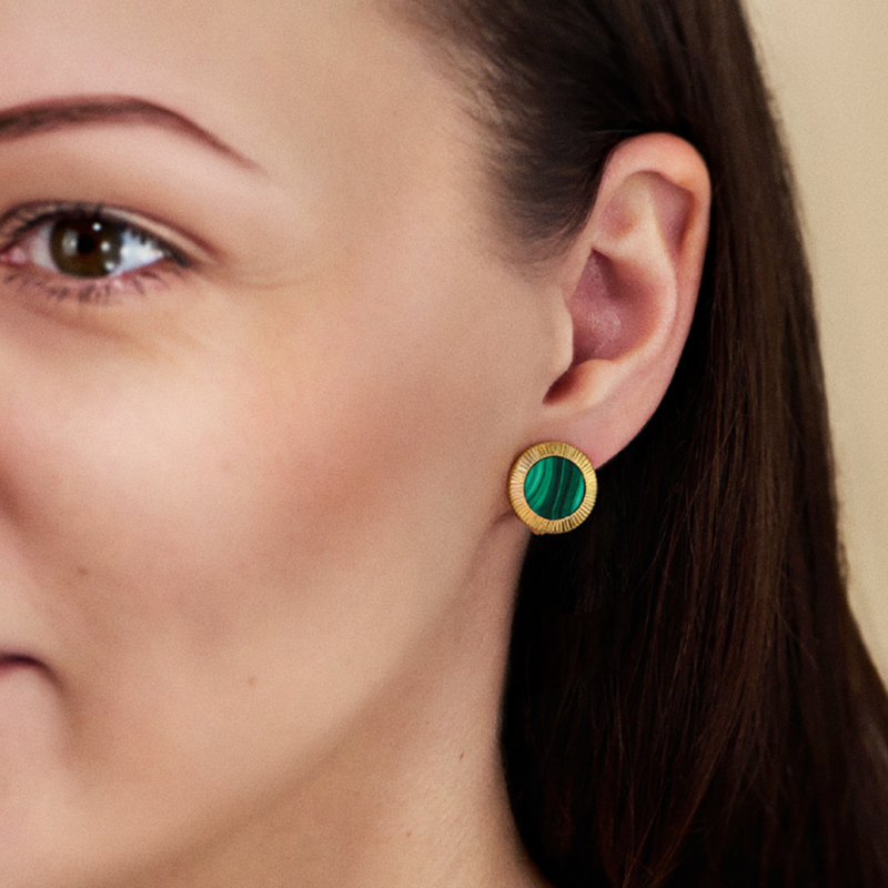 Traveller Clip-on Earrings - 22ct Gold Plated - Real Malachite - Green - Ø 15 mm - Unique