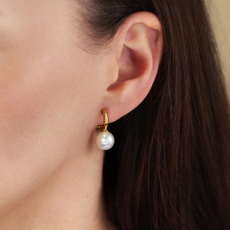 Traveller Clip-on Earring - Pendants - Gold Plated - Pearl - 10 mm - White - 20x10 mm