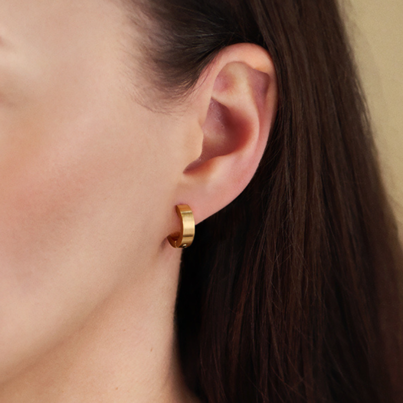 Traveller Hoop Earrings - Unisex - Gold Plated - Matt - Stainless Steel - 14 x 4 mm