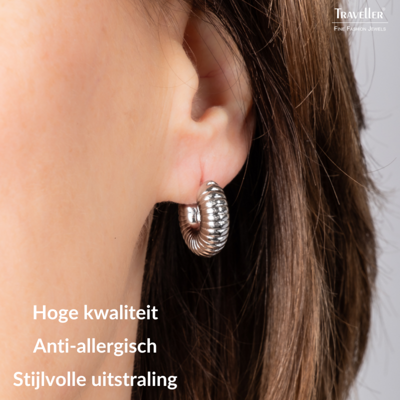 Traveller Oorringen - Zilverkleurig - 3/4 Ring - Geribd - Edelstaal - 18 x 6 mm - 181278
