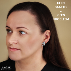 Traveller Clip Oorbellen - Zilverkleurig - Kristallen - Geplatineerd - Bloem - 20x12 mm