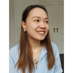 Grossé Earring - Future Floral - Gold Coloured - Pearl - White - Gold Plated - 25x20 mm