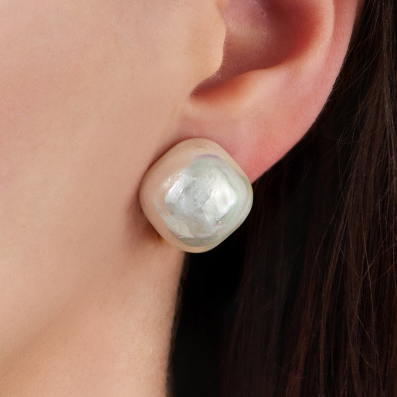 Traveller Clip Oorbellen - Verguld - Barok Parel - 16mm - Wit - Vierkant