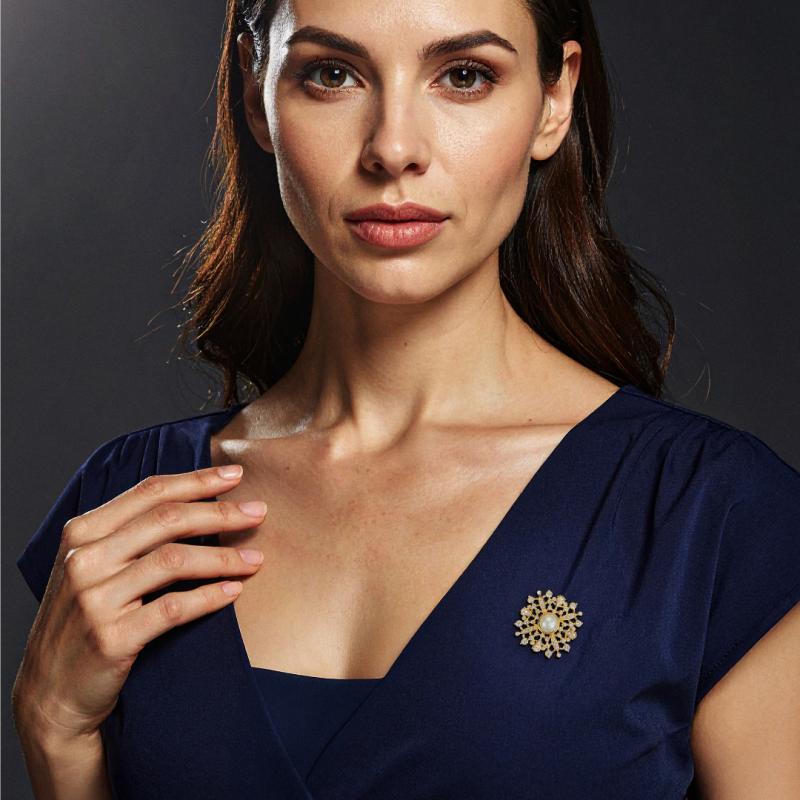 Traveller Broche Dames - Verguld - Halve Parel - 10mm - Wit - Kristallen - 33mm - 157846