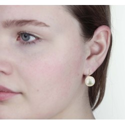 Traveller Drop Earrings - Pearl - 12 mm - White - Gold Plated - 700612