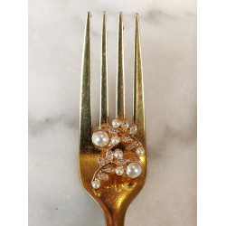 Grossé Clip-on Earrings - Statement Pearl - Gold Plated - Pearls - Crystals - 20x14 mm