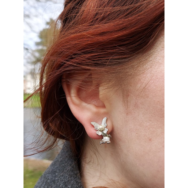 Grossé Clip-on Earrings - Butterfly - Silver Coloured - Pearl - White - Crystals - 18x13mm - Platinum Plated