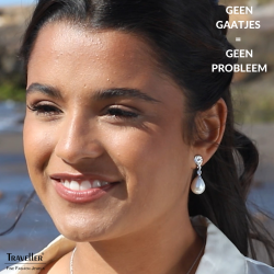 Clip oorbellen hangers zilverkleurig met parels en kristal