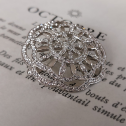 Traveller Broche Dames - Zilverkleurig - Bloem - Preciosa kristallen - 157481