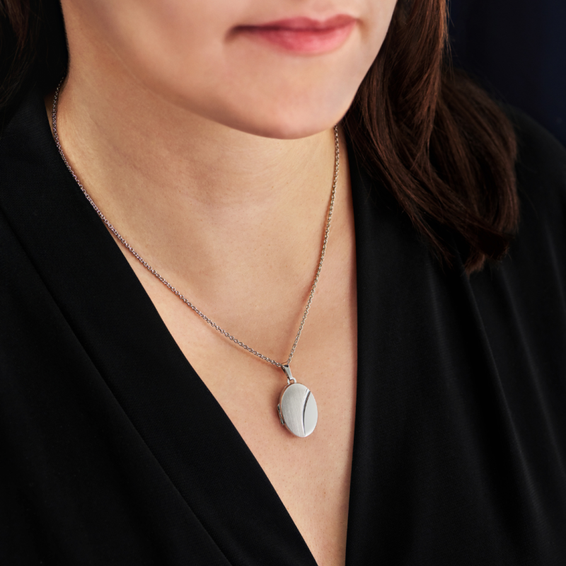 Traveller Photo locket with chain - Sterling Silver - Made in Germany - Matt/Gloss - Oval - Sustainable - 16x23 mm - 45 cm - 571