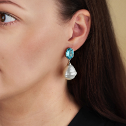 Traveller Clip-on Earrings - Baroque Pearls - 20x17mm - White - Crystals - Blue - Platinum Plated - 42x17mm