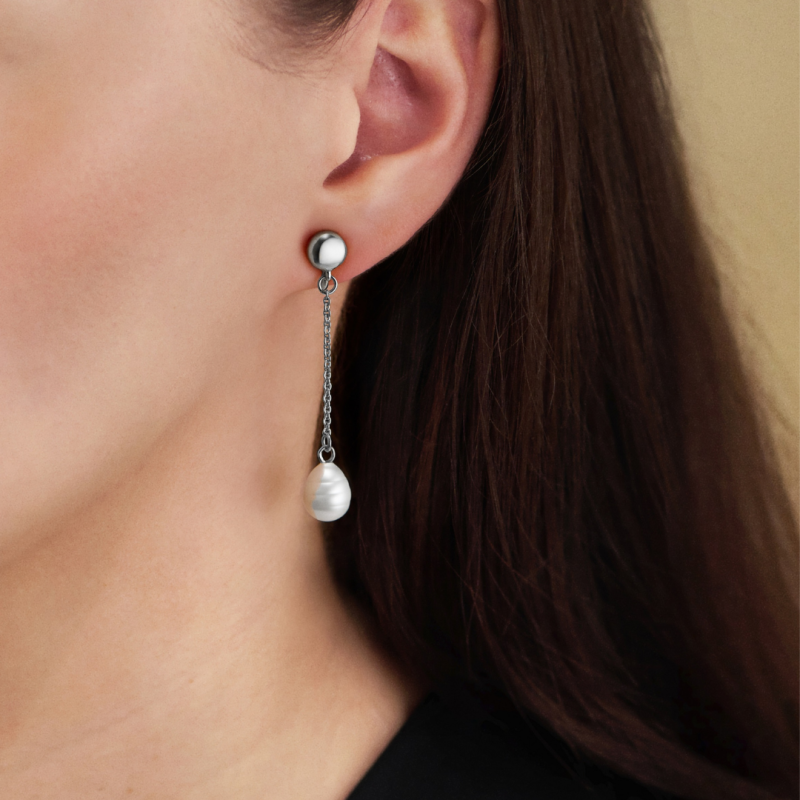 Traveller Clip-on Earrings - Drop Earring - Baroque Pearls - 10x8mm - White - Platinum Plated - 50x8mm