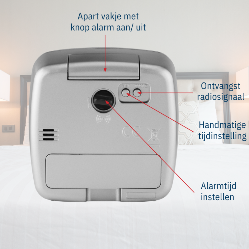 ATRIUM Wekker - Radiogestuurd - Analoog - Geen tikgeluid - Afgerond vierkant model - Duidelijk - Zilver - A610-19