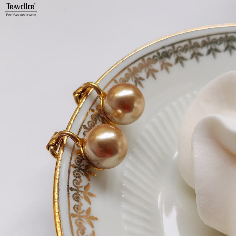 Traveller Clip-on Earrings - 22ct Gold Plated - Pearls - 10 mm - Bronze - 15x10 mm