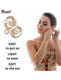 Grossé Clip-on Earrings - Blanc Camelia - Gold Plated - Pearl - Cream - Crystals - Flower - 18x22 mm - GJ63845