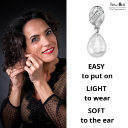 Traveller Clip-on Earrings - Silver Coloured - Baroque Pearl - White - Crystals - Platinum plated -23x8mm- 114255